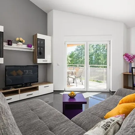 Roberta By Guide Villa *