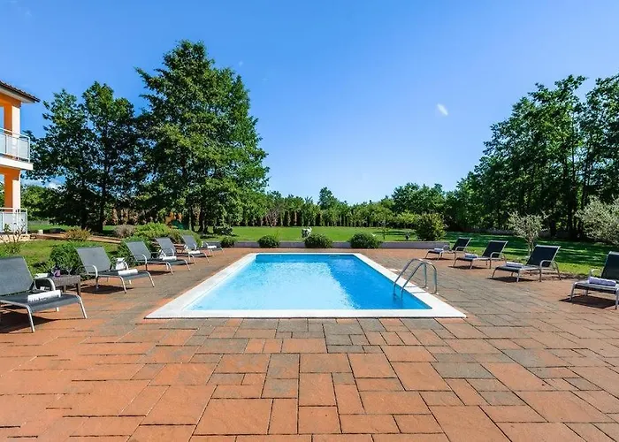 Roberta By Guide Vila Pazin