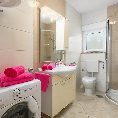 Roberta By Guide Pulici