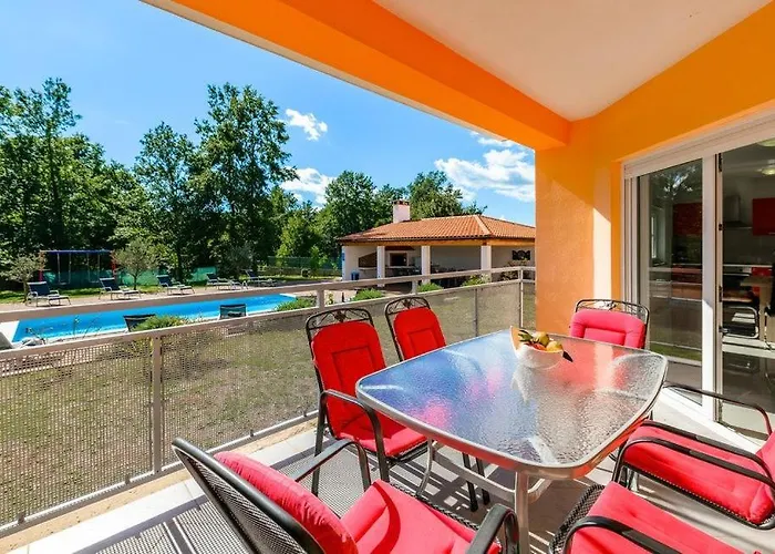 Roberta By Guide * Pazin